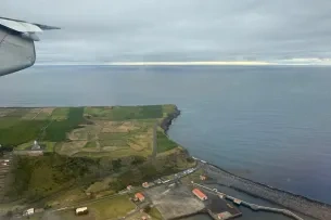 Flugzeugtriebwerk, Teil einer Insel, Meer